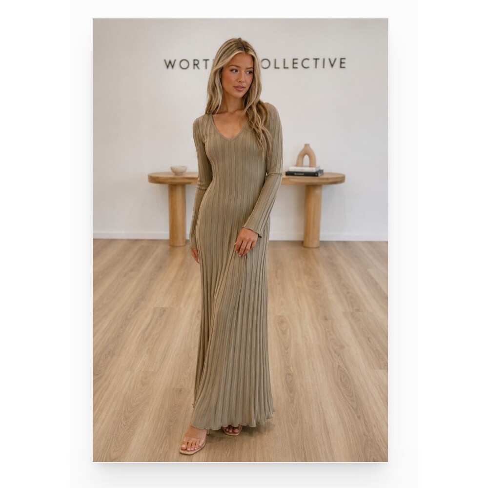 Worth Collective Hadley Dress Womens Medium Beige Ribbed Knit V Neck Maxi